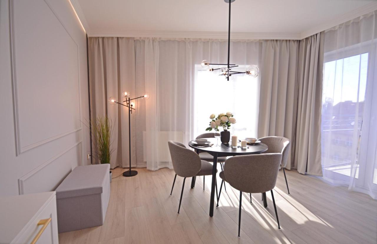 Flotylla-Apartamenty Bryza - Parking Swinoujscie Bagian luar foto